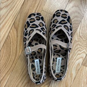 Steve Madden Tan and Black Leopard Flats